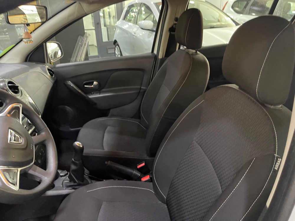 Dacia Sandero Comfort foto 10